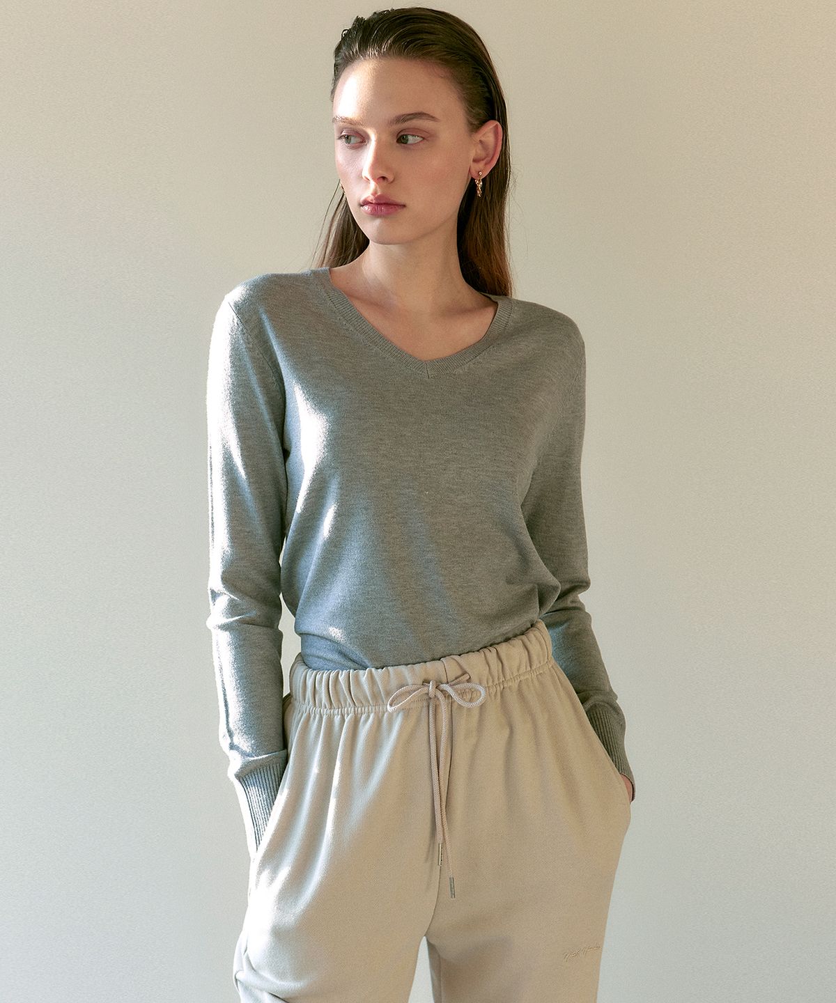 닉앤니콜(NICK&NICOLE) [ESSENTIAL] SOFT V NECK KNIT_GRAY
