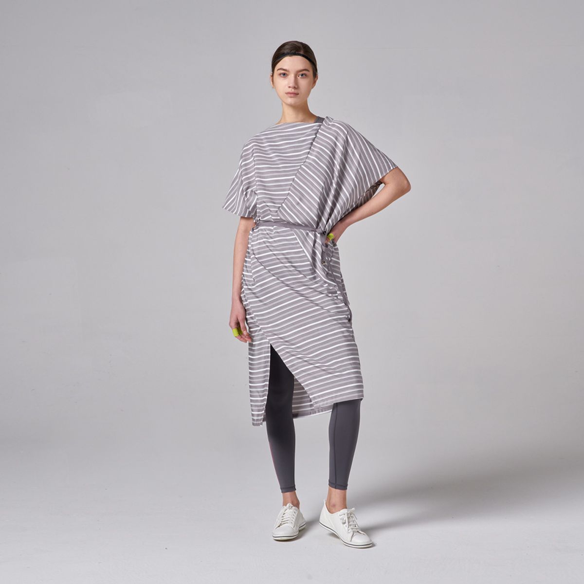 애스플래폼(ATHPLATFORM) AW11OP02 테크스트럭쳐 드레스_그레이 스트라이프