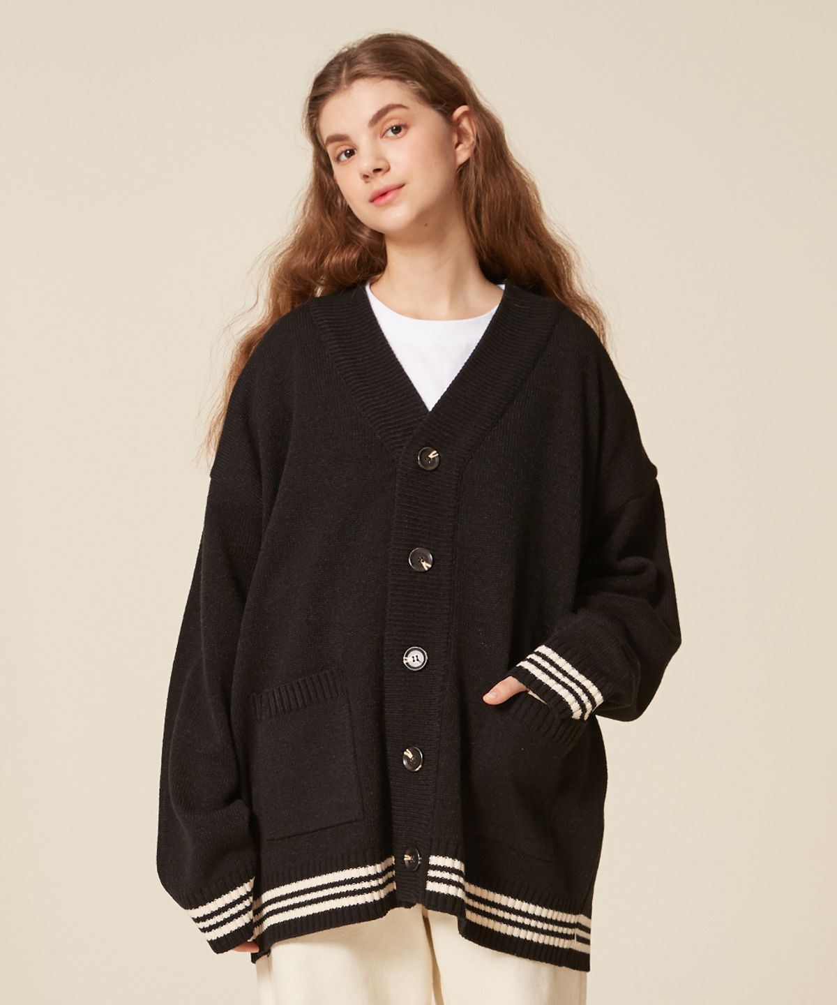 블론드나인(BLOND9) THREE LINES POINT HEM KNIT CARDIGAN_BLACK