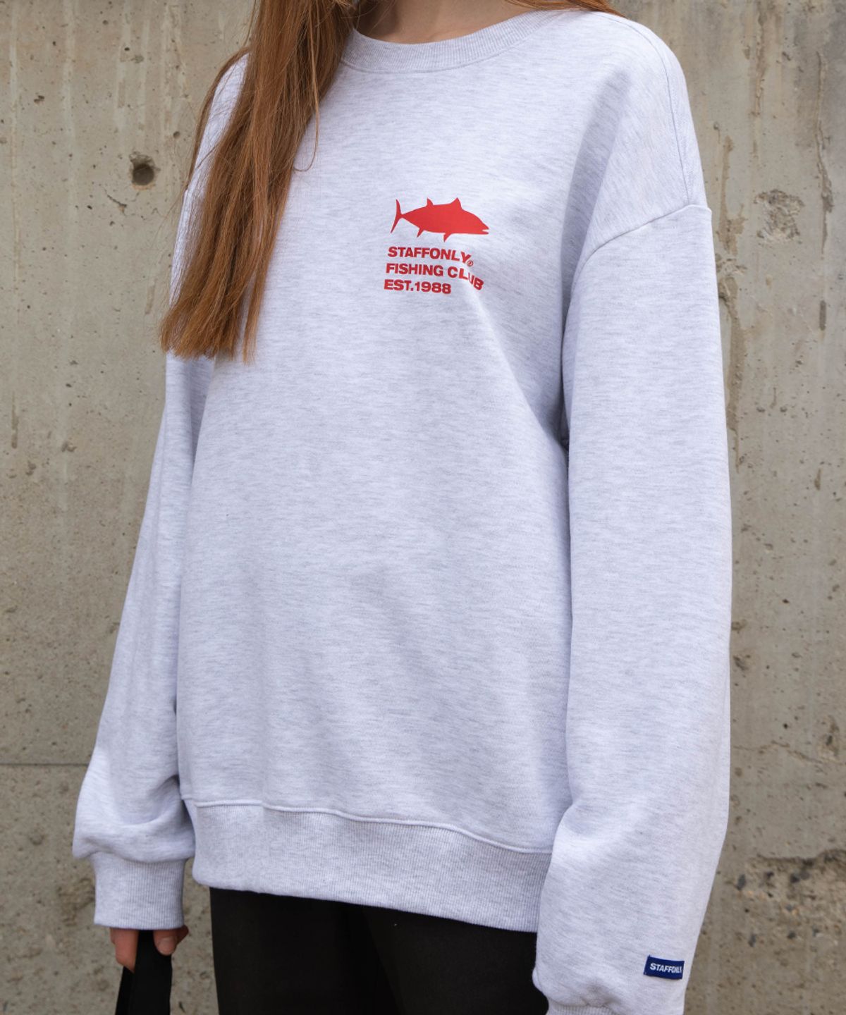 스텝온리(STAFFONLY) FISH SWEATSHIRT (MELANGE WHITE)