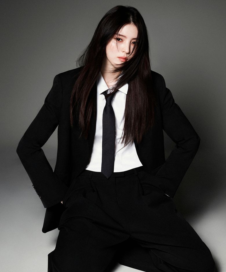 [한소희 PICK] 우먼즈 베이식 블레이저 [블랙]