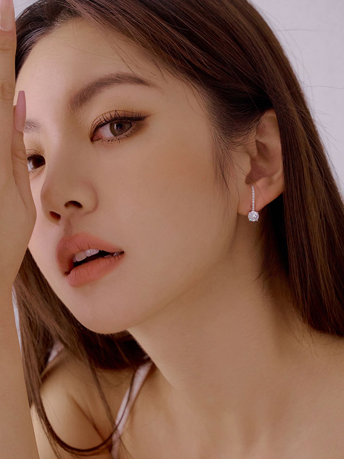 마씨에르(MACIER) 솔리테어 커프 귀걸이