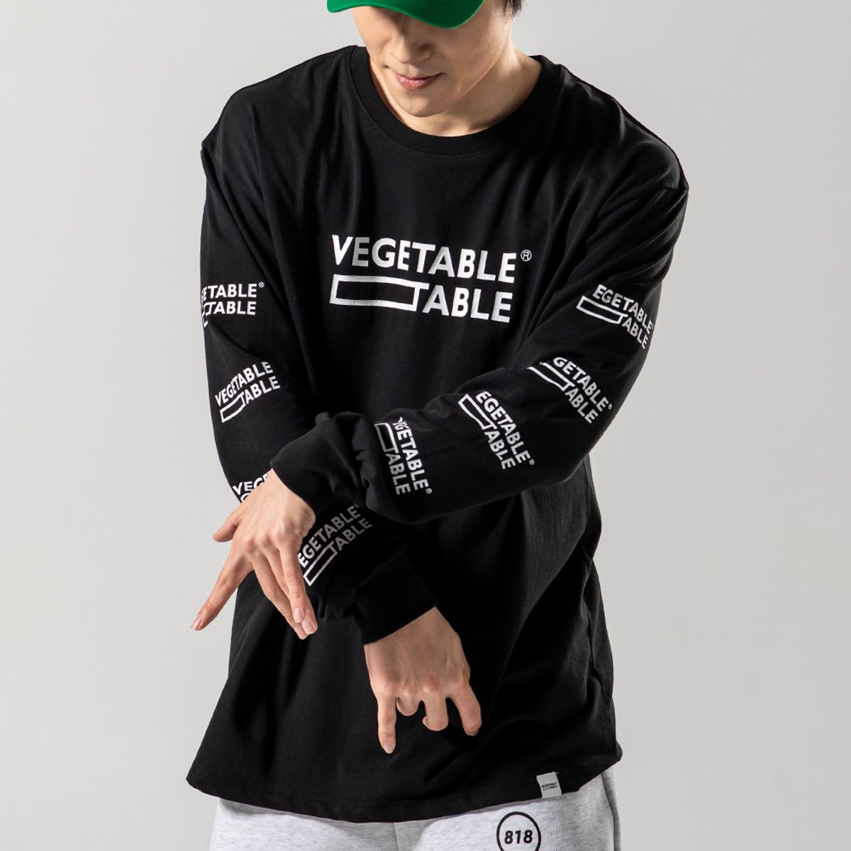베지터블테이블(VEGETABLE TABLE) [빅사이즈]9 로고 루즈핏 슬리브 긴팔티 블랙