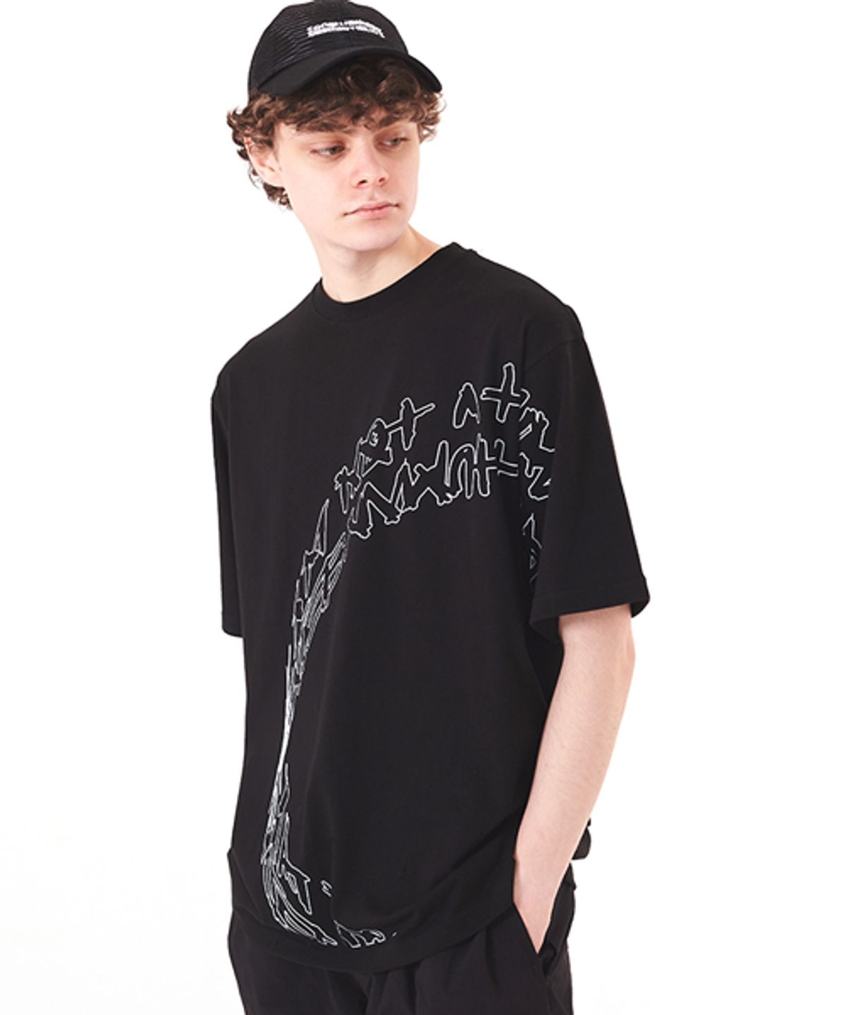 아임낫어휴먼비잉(I AM NOT A HUMAN BEING) WARP LOGO TEE - BLACK