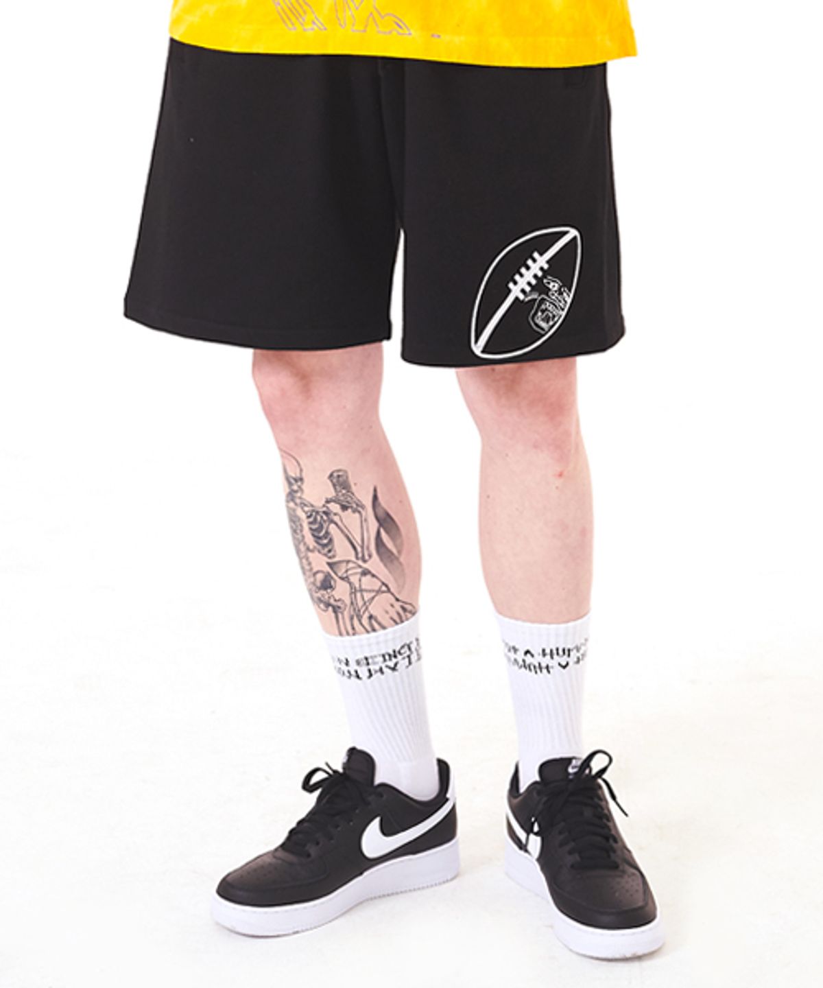 아임낫어휴먼비잉(I AM NOT A HUMAN BEING) RUGBY 1/2 SWEAT SHORTS - BLACK