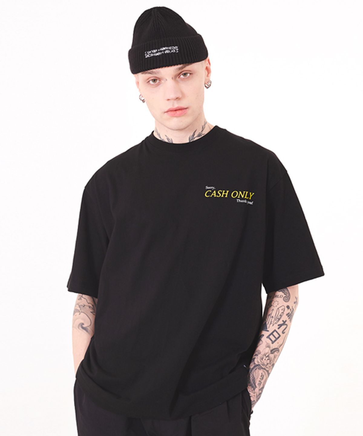아임낫어휴먼비잉(I AM NOT A HUMAN BEING) CASH ONLY TEE - BLACK