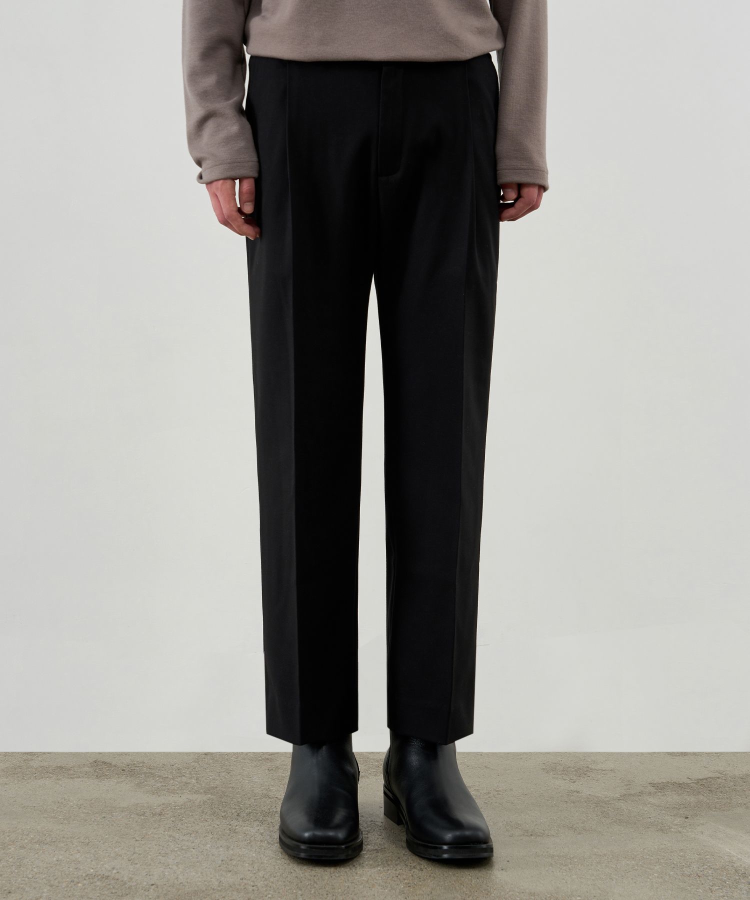 MUSINSA | DRAW FIT MOS Wool Relaxed Tuck Slacks [BLACK]