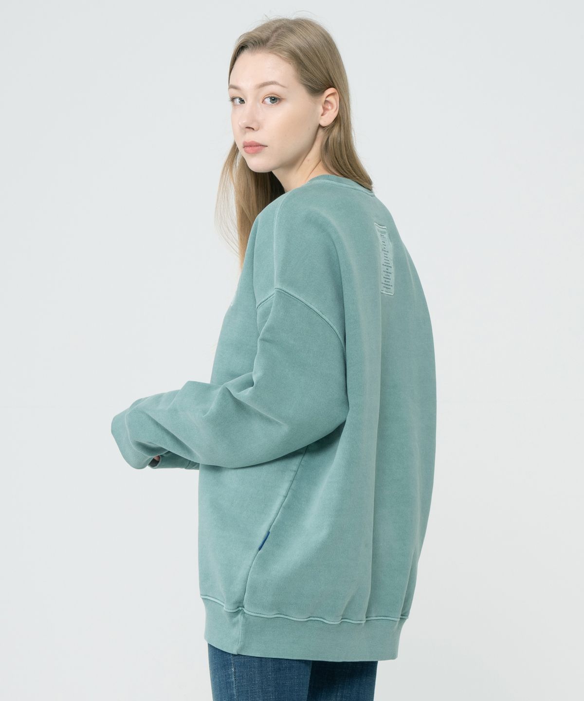 아이코노그라피(ICONOGRAPHY) PIGMENT HEAVY COTTON  LABEL ART  COMPOSE-GREEN