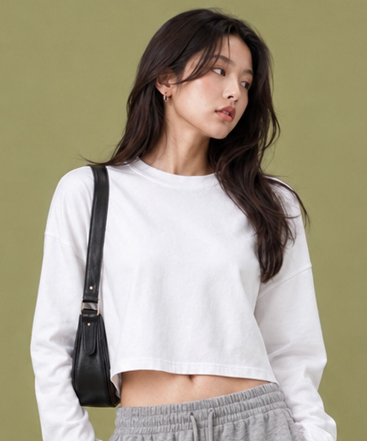 콜릿(KOLEAT) WOMEN 크롭 오버핏 순면 무지 긴팔티 롱슬리브 [화이트]