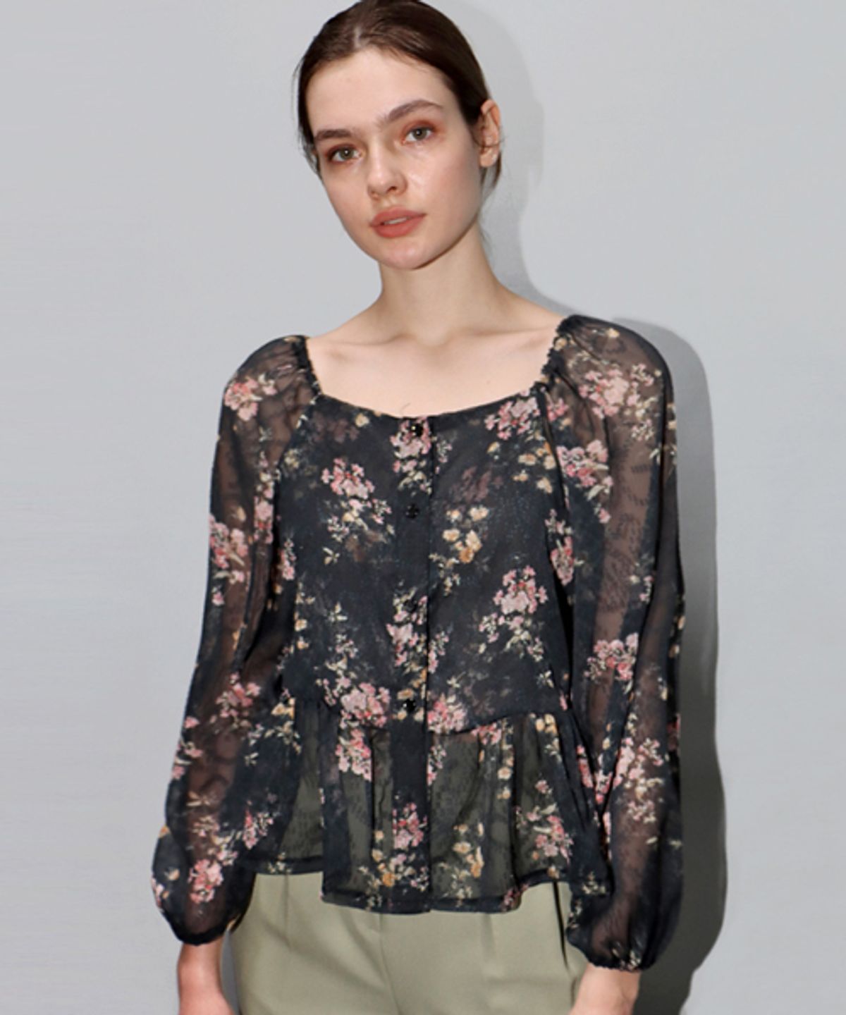 데미지니모닉(DAMAGE MNEMONIC) 블랙 플라워 오프숄더_Black Flower Off Shoulder