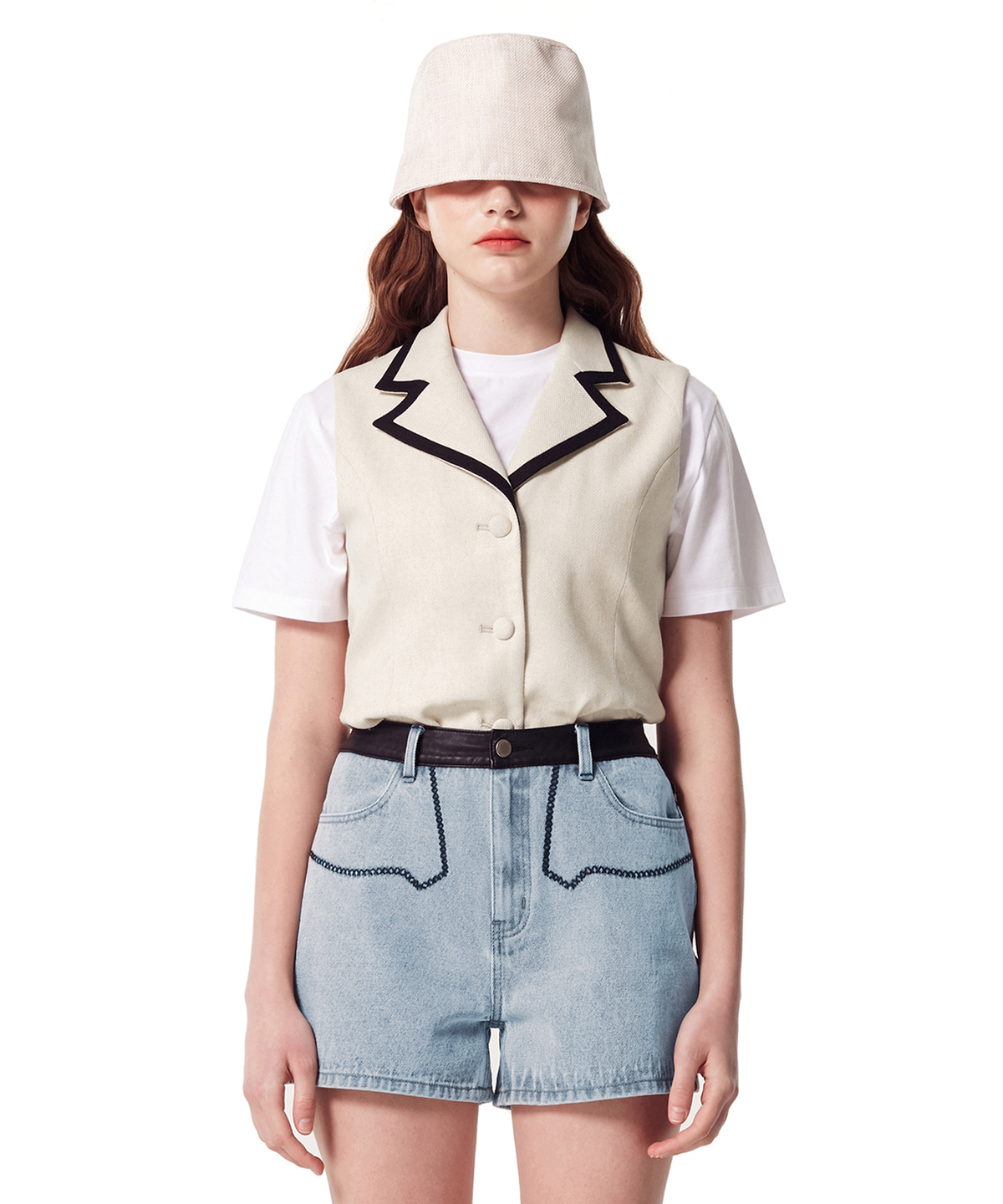 오아이오아이 컬렉션(OIOI COLLECTION) CLASSIC COLLAR VEST [IVORY]