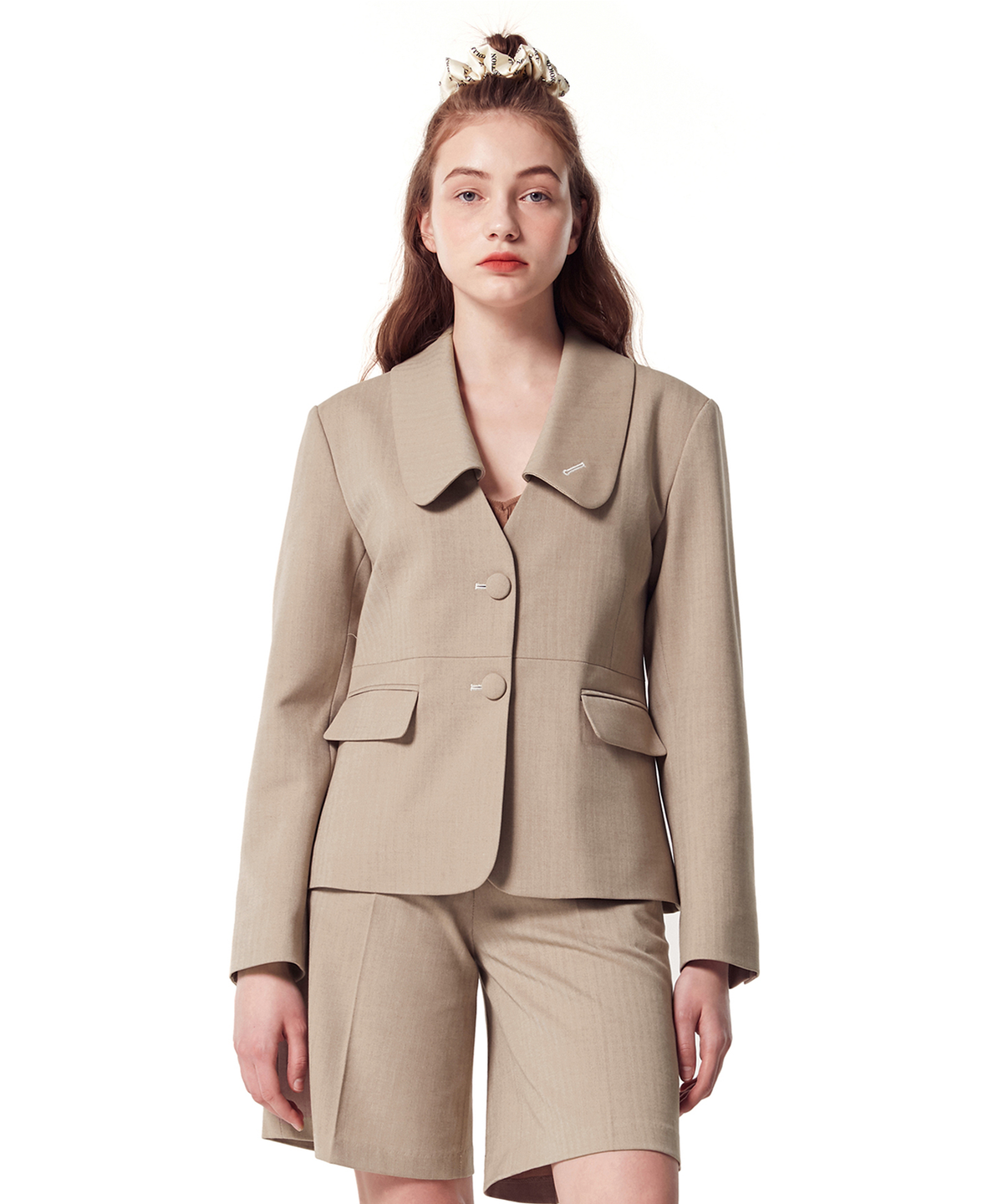 오아이오아이 컬렉션(OIOI COLLECTION) BIG COLLAR JACKET [BEIGE]
