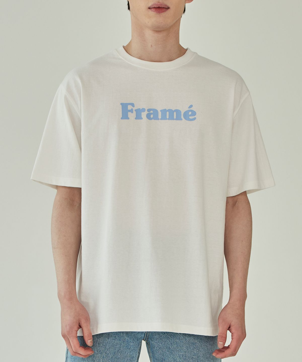 프레임 오프(FRAME OFF) 프레임 로고 반팔티 - 화이트