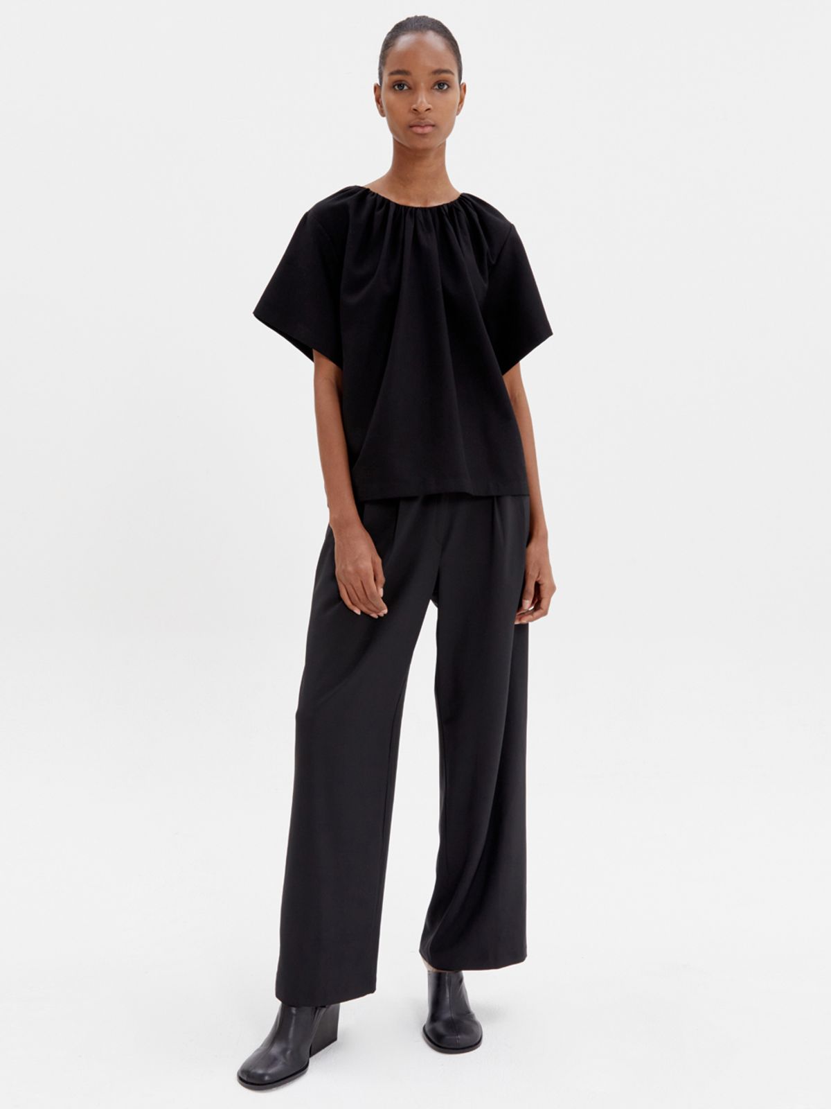 해브레스(HAVELESS) WIDE FIT TROUSERS BLACK