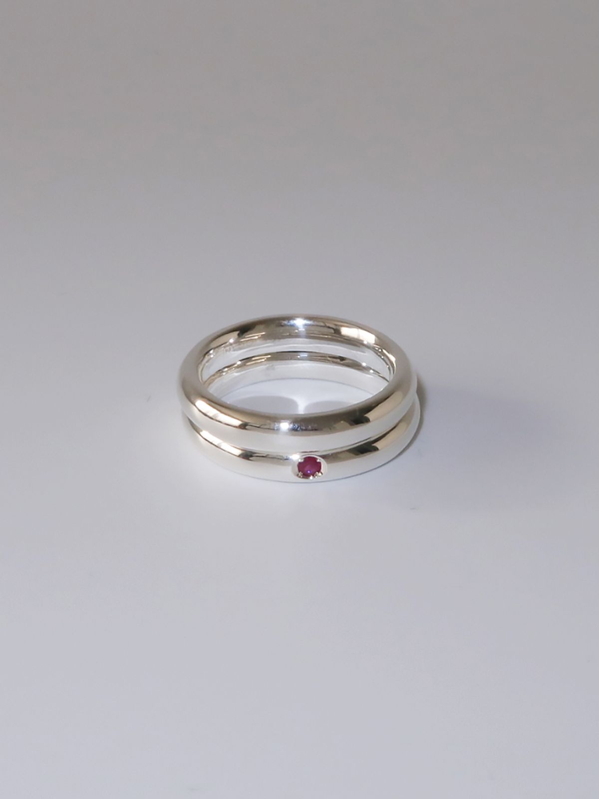 마호가니(MAHOGANI) RUBY RED DOT DOUBLE RING