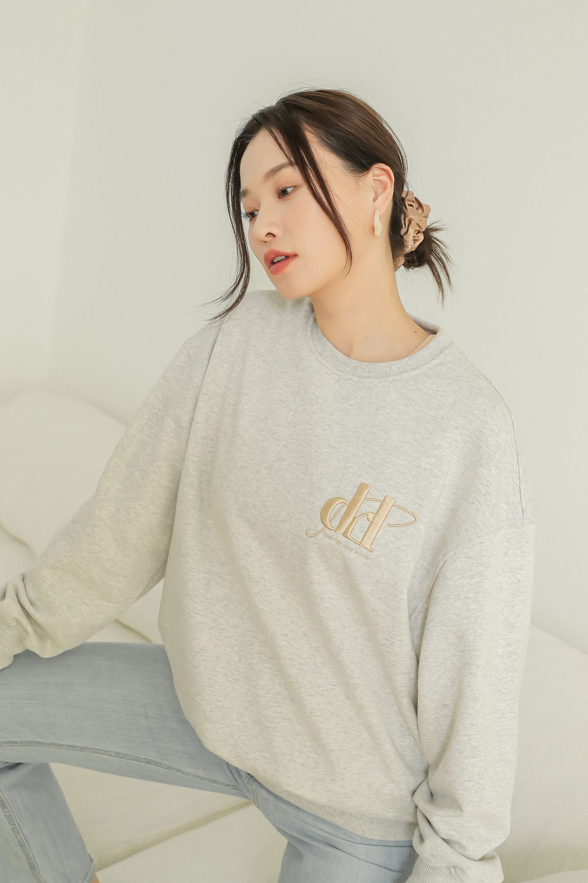 디어드(DEARD) 디어드 웨이브 스웻셔츠 / 멜란지그레이