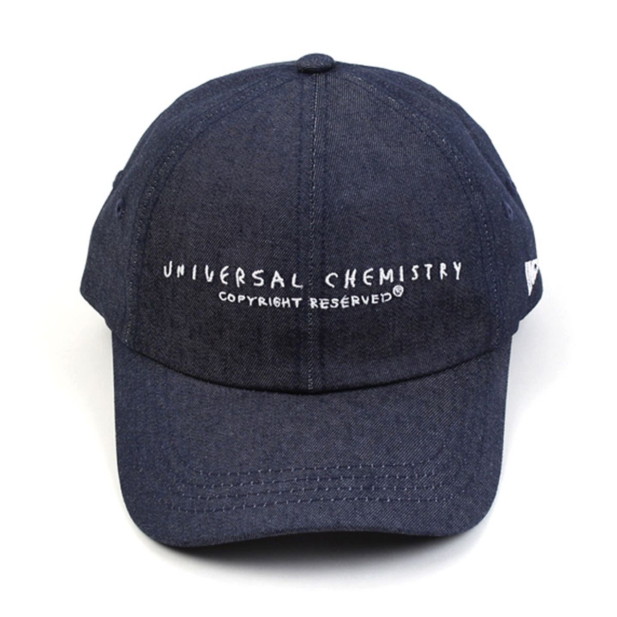 유니버셜 케미스트리(UNIVERSAL CHEMISTRY) Dark Denim Logo Low Ballcap 데님볼캡