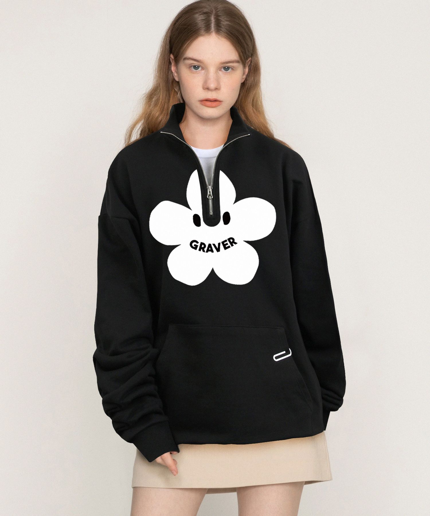 [GRAVER]★BIG SMILE HALF ZIP UP SWEATSHIRT MUSINSA | GRAVER [UNISEX] BIG FLOWER SMILE HALF ZIP UP CLIP