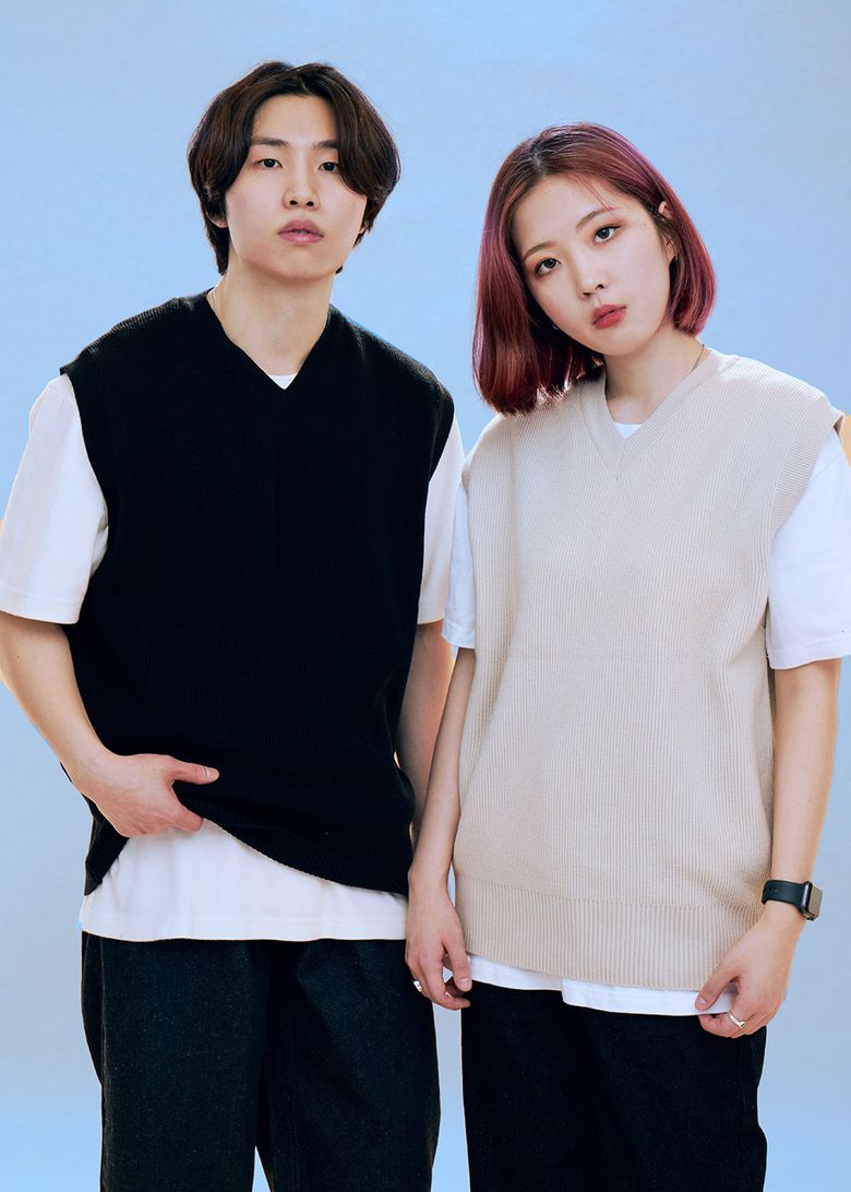 브이넥 엣지 라벨 코튼니트 베스트 (크림)