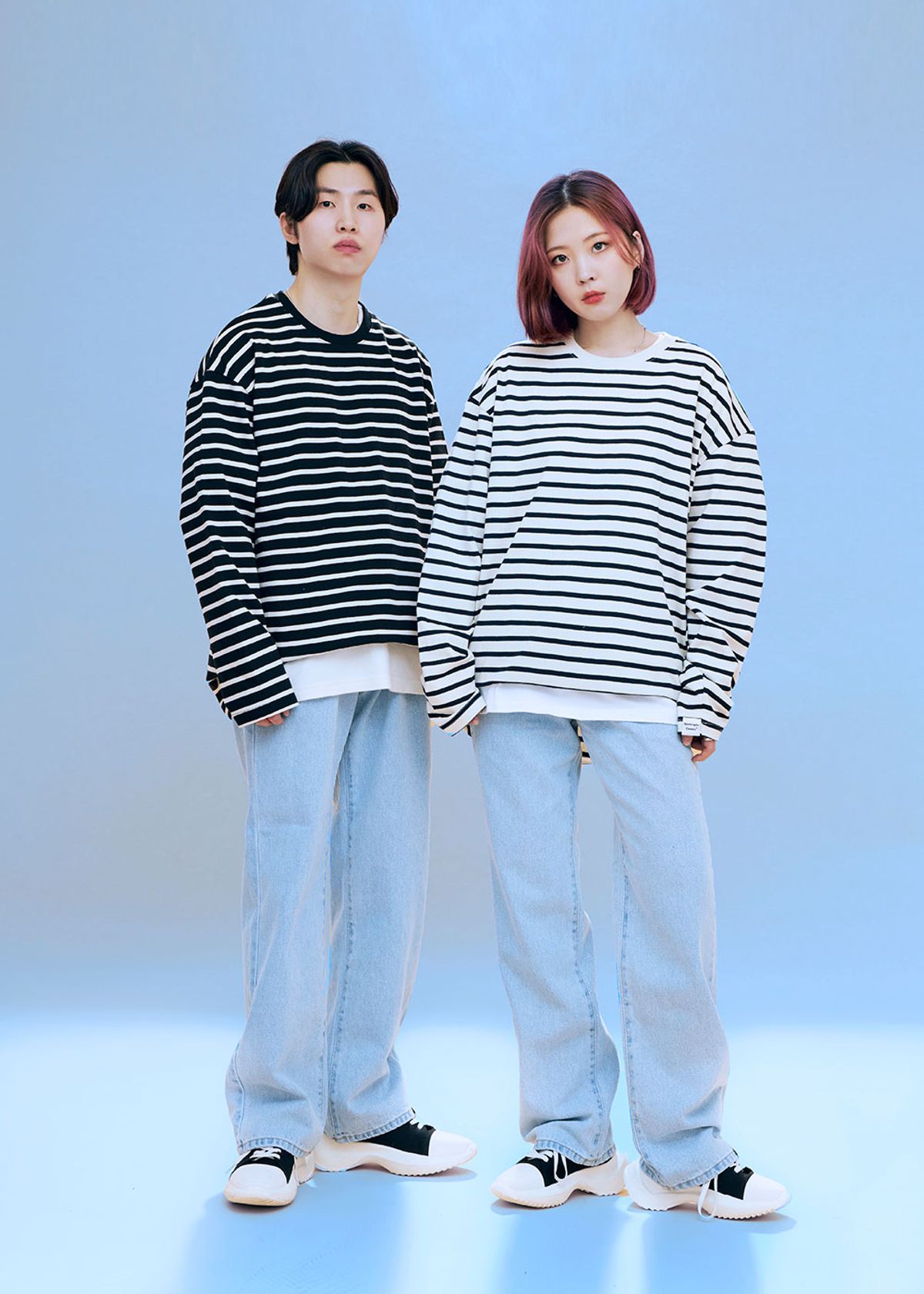 어퍼스트로피 콤마(APOSTROPHE COMMA) 베이직 스트라이프 롱 슬리브 (블랙)
