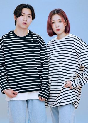 베이직 스트라이프 롱 슬리브 (아이보리)