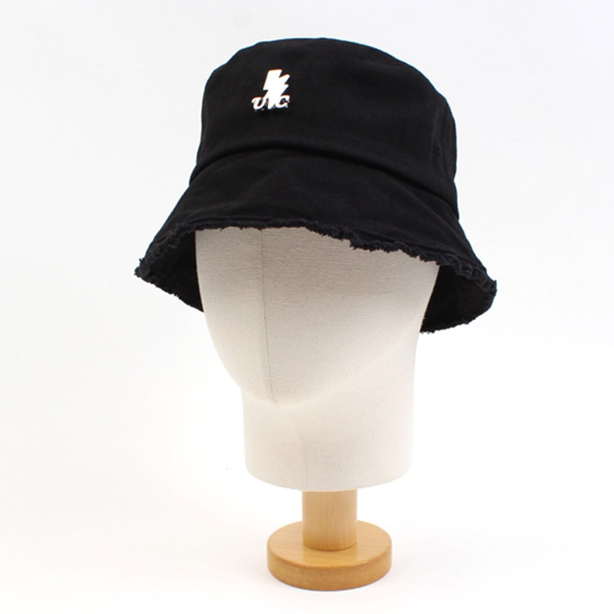 유니버셜 케미스트리(UNIVERSAL CHEMISTRY) Black Vintage Short Bucket Hat SV 빈티지버킷햇