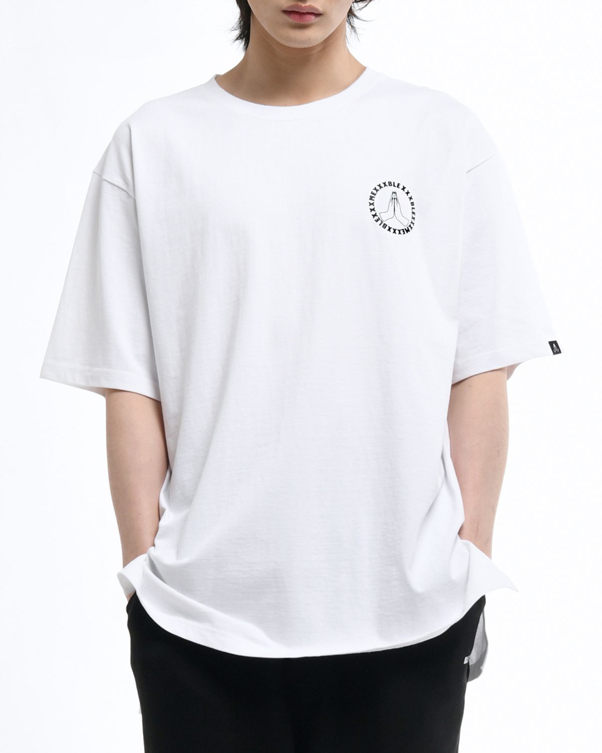블랙스미(BLEXXME) CIRCLE OVERSIZE FIT SLIT T-SHIRT WHITE