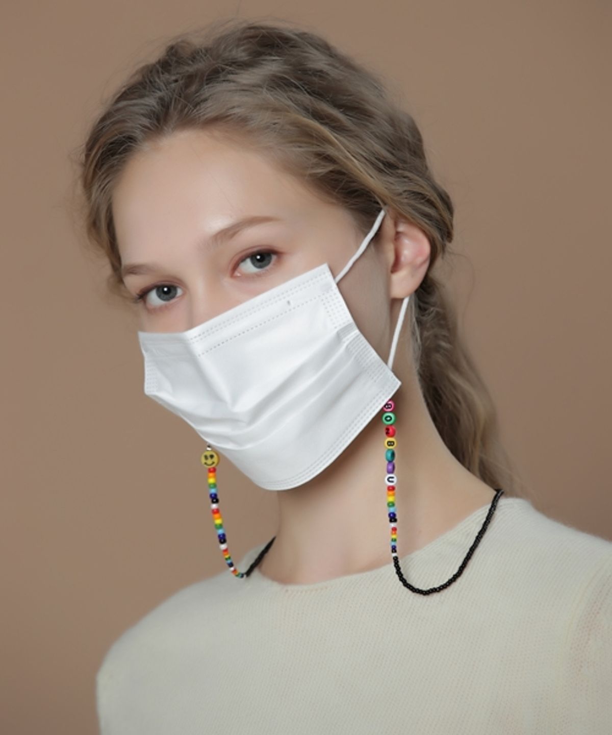 봉보(BONBEAU) Kitsch color initial beads mask strap 컬러 이니셜 시드비즈 마스크줄 스트랩