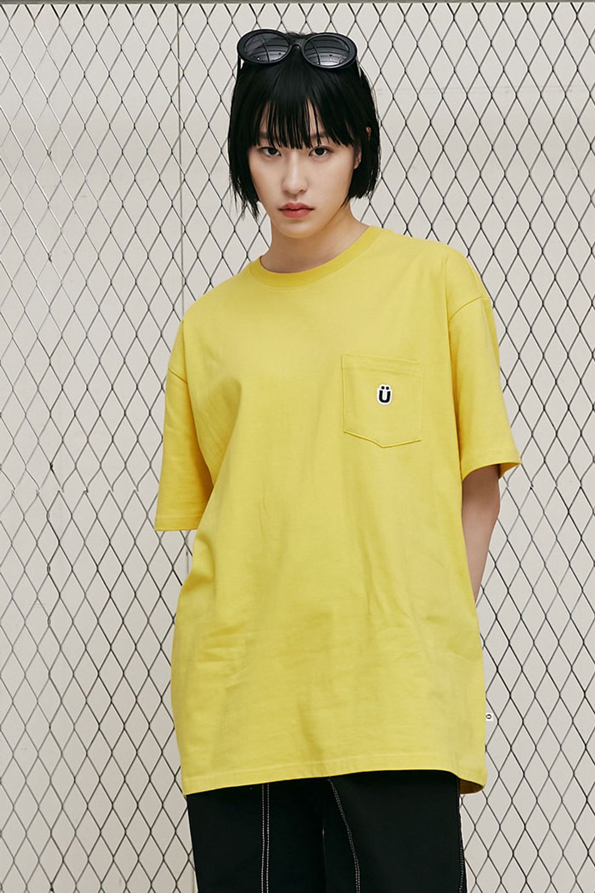 이스트쿤스트(ISTKUNST) U LOGO POCKET TEE_YELLOW(IK2BMMT502A)