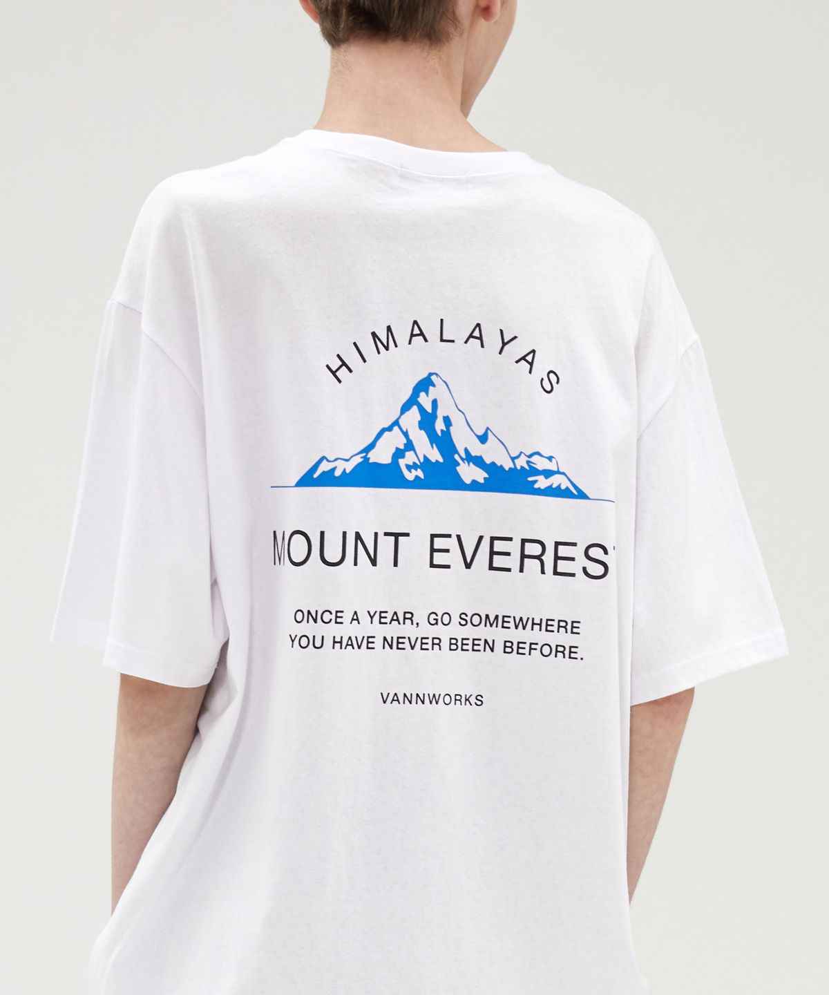 밴웍스(VANNWORKS) Mount Everert 오버핏 반팔 티셔츠 (VNCTS237) 화이트