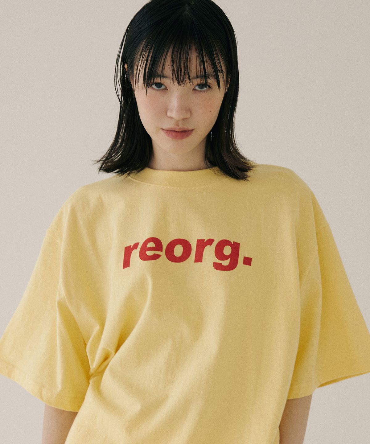 리올그(REORG) PRINTING T-SHIRTS BUTTER YELLOW