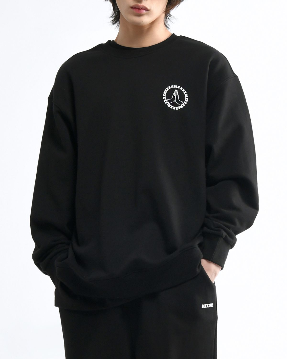 블랙스미(BLEXXME) CIRCLE OVERSIZE FIT SWEAT SHIRT BLACK