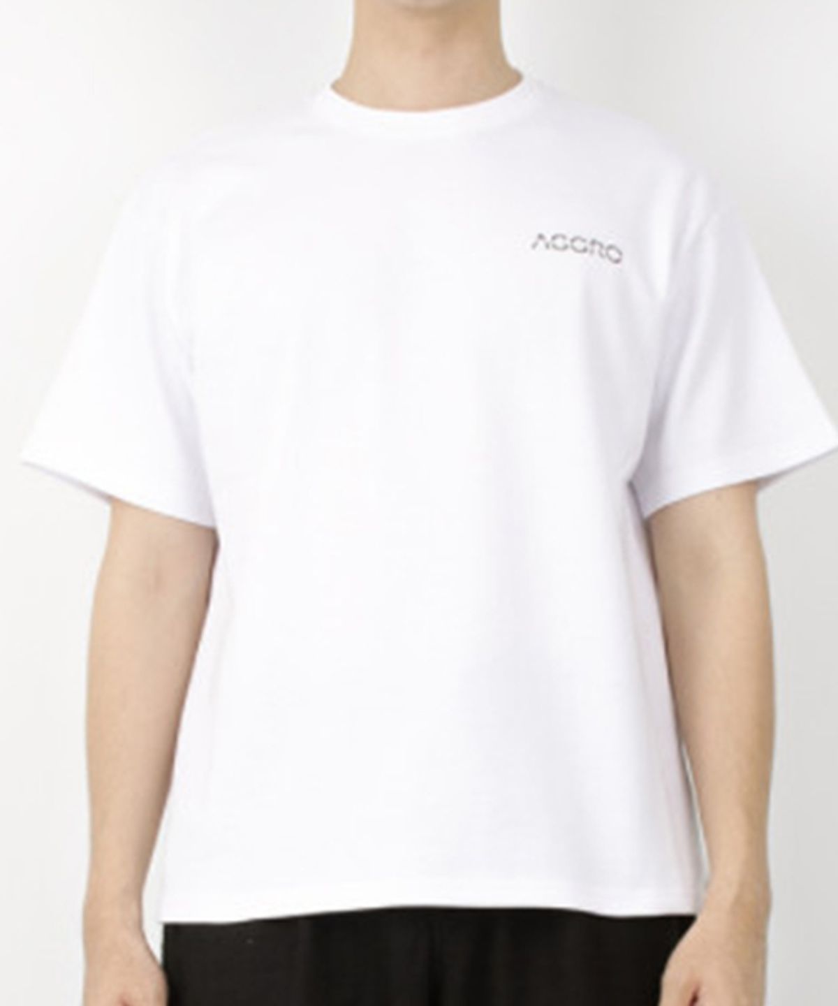 어그로(AGGRO) 스몰 로고 반팔 티셔츠 WHITE