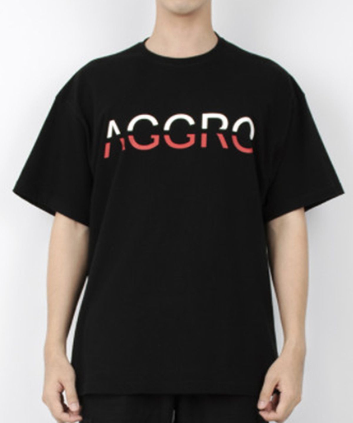 어그로(AGGRO) 빅 로고 반팔 티셔츠 BLACK