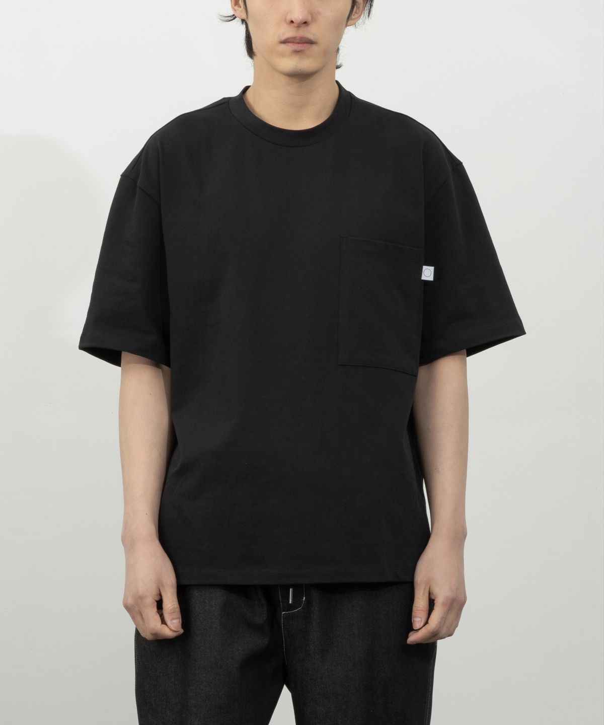 로우 투 로우(RAW TO RAW) MRT003 바이오 워시드 코튼 포켓 티 (ASH BLACK)