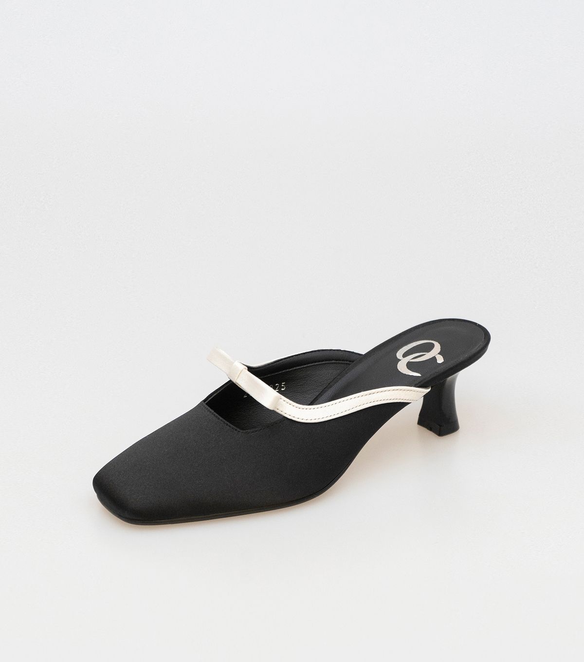 옥주(OCJOO) 리본 뮬 (black)