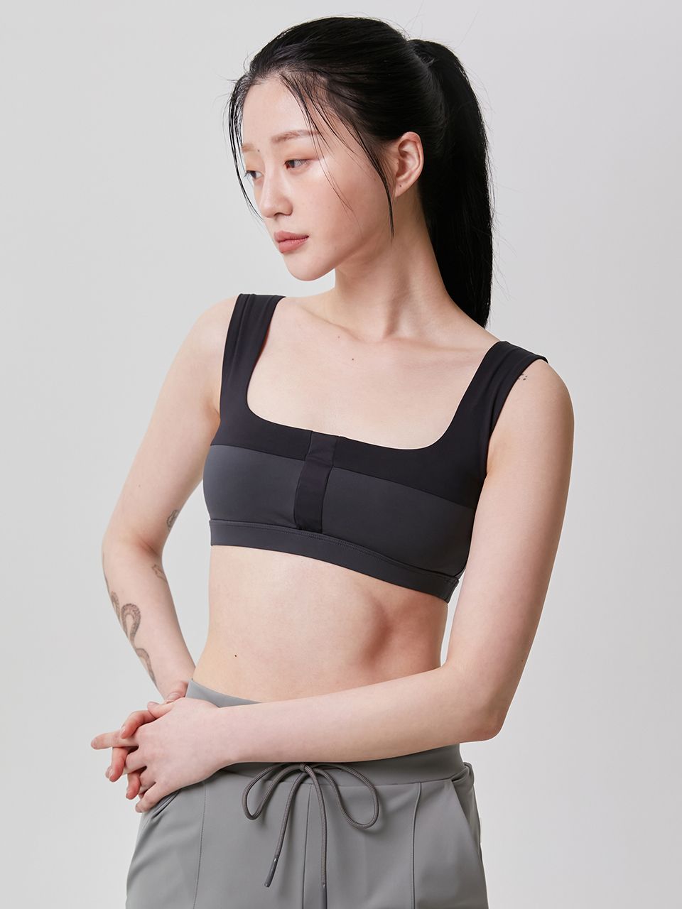 [QUA VINO]★韓国大人気★Black Biscuit Top MUSINSA公式 | QUA VINO Black Biscuits 3 part top
