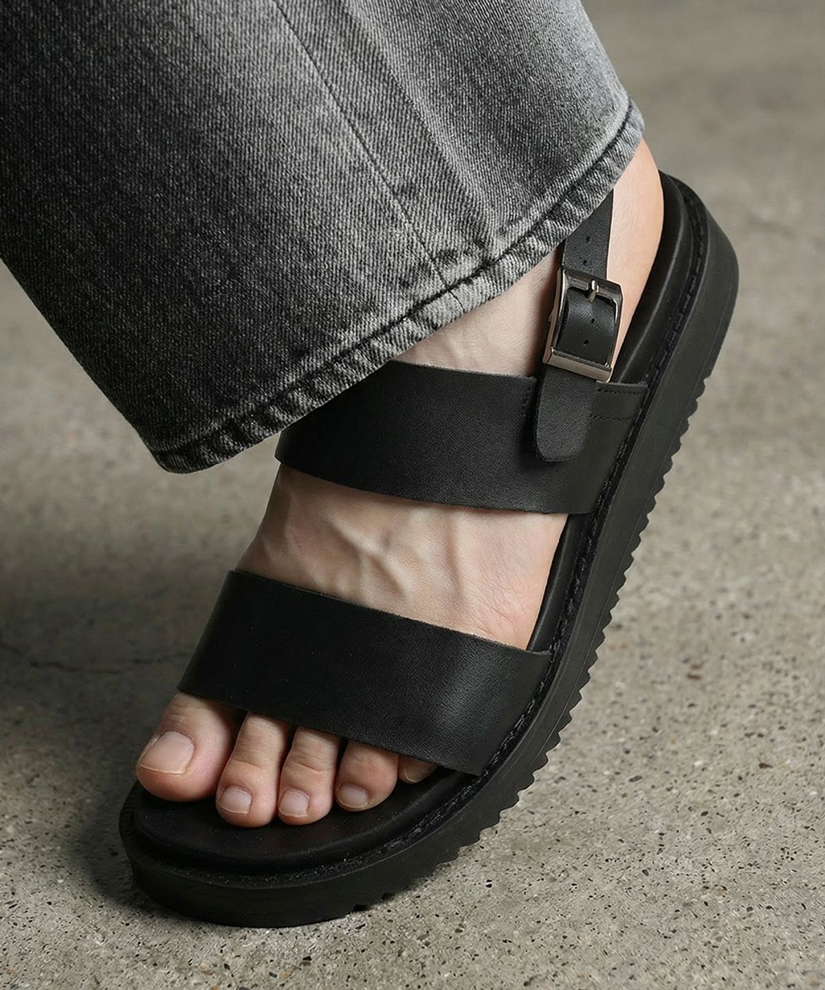 피렌체 아뜨리에(FIRENZE ATELIER) [SECOND.A] 더블라인 베이직 레더샌들 2NDS010B [BLACK]