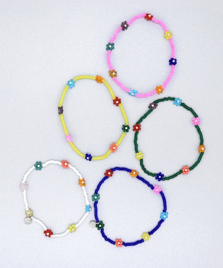Flower crush multi color beads Bracelet 스마일 참 멀티컬러 꽃 비즈 팔찌