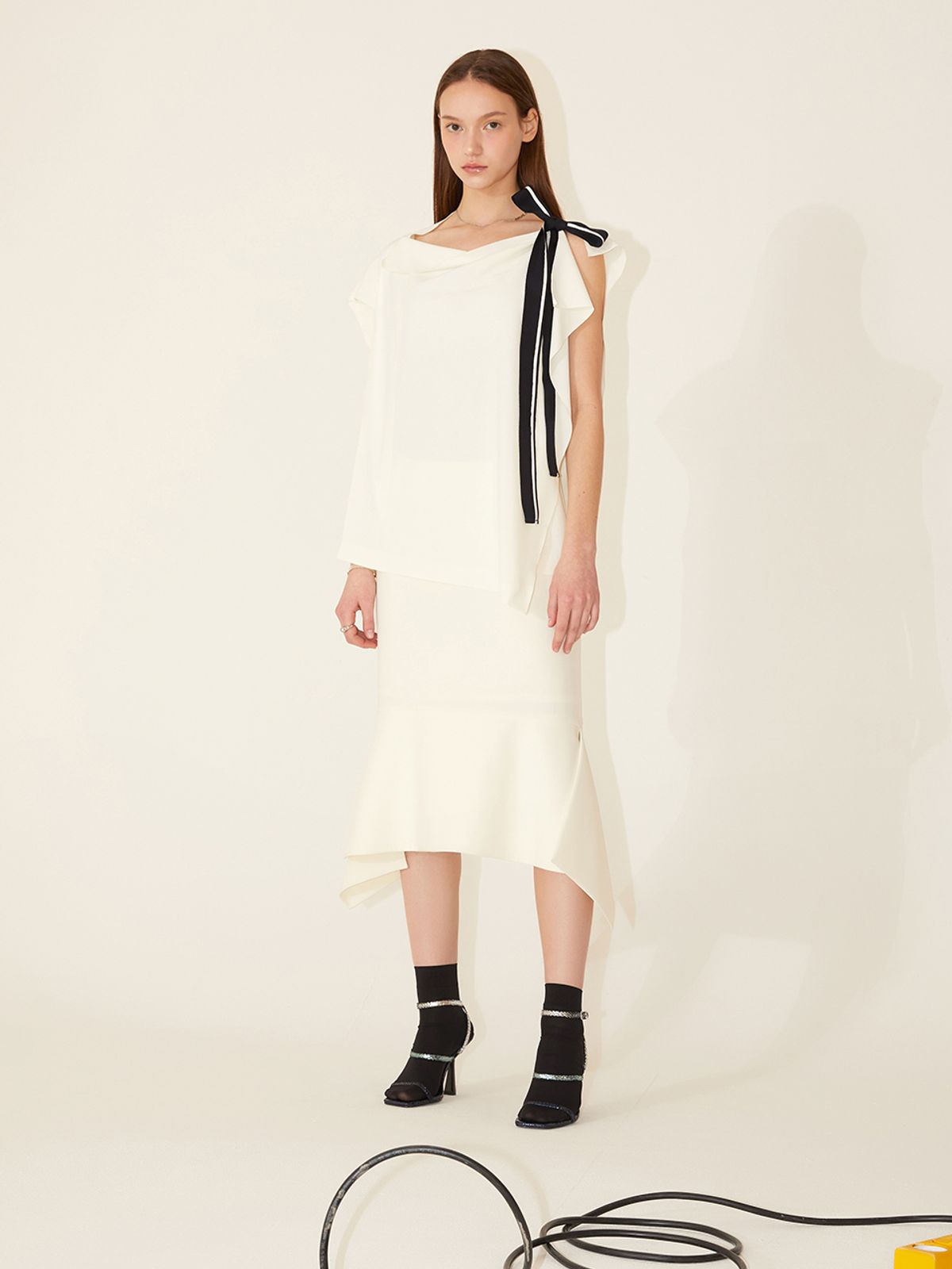 르이엘(LE YIEL) Flare Skirt_Ivory 플레어 스커트_아이보리