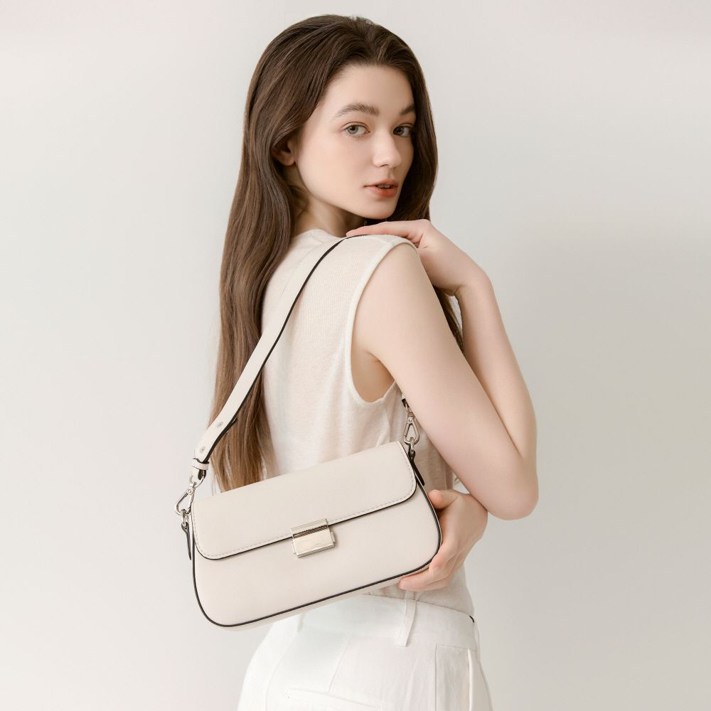 ★関税込★SAINT SCOTT★TAYLOR BAGUETTE SHOULDERBAG★バッグ★ MUSINSA | SAINT SCOTT Taylor Baguette shoulder bag