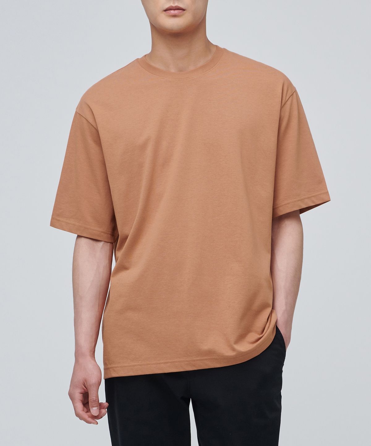 무신사 스탠다드(MUSINSA STANDARD) [쿨탠다드] 릴렉스 핏 크루 넥 티셔츠 [더스티 오렌지]