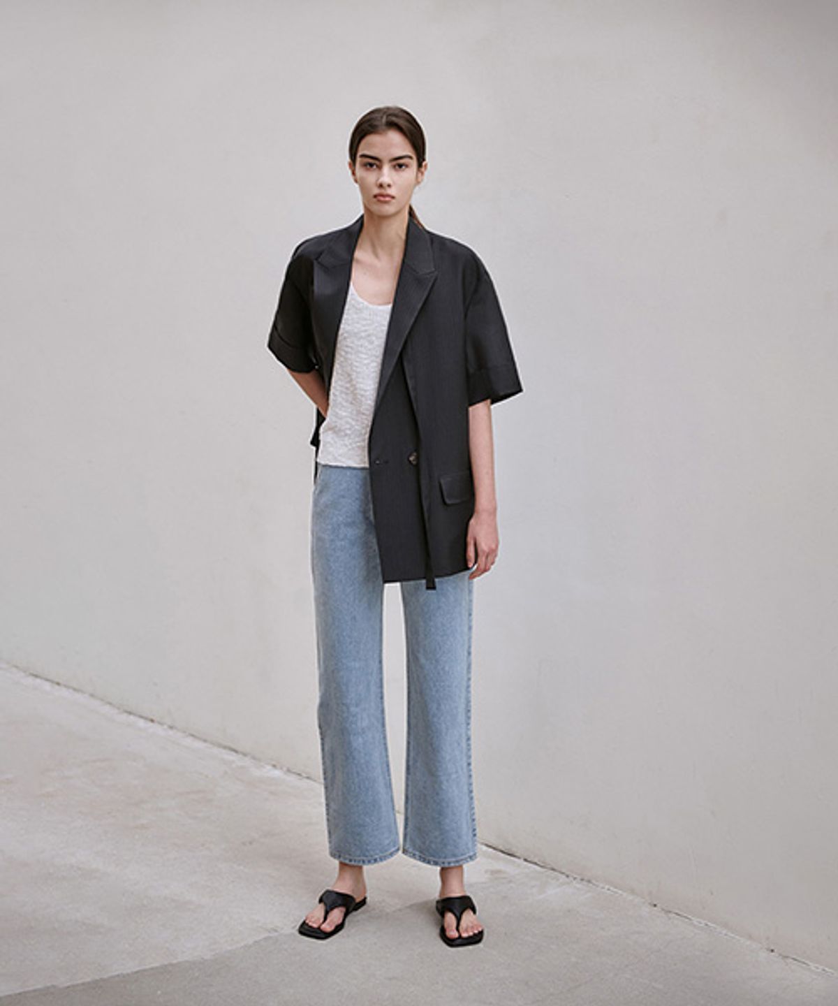 아바몰리(AVA MOLLI) [SUMMER WOOL] STRIPE ROLLUP JK (BLACK)