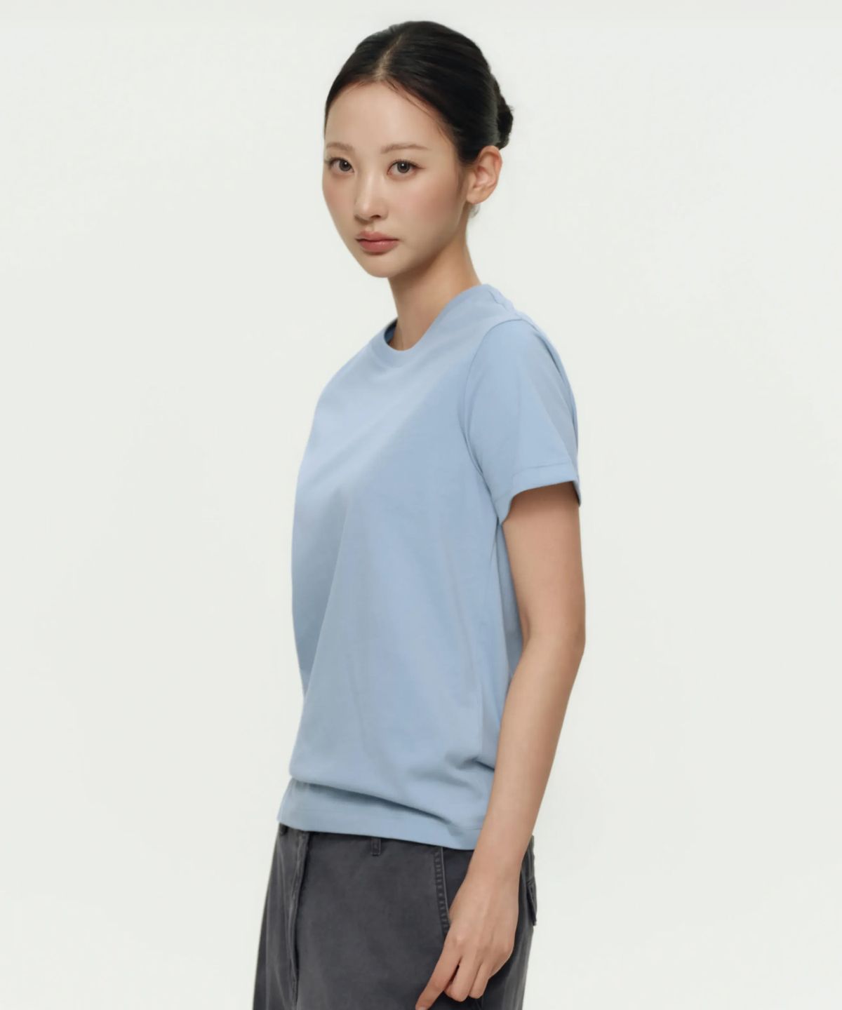 무신사 스탠다드 우먼(MUSINSA STANDARD WOMAN) [쿨탠다드] 우먼즈 베이식 크루 넥 티셔츠 [스카이 블루]