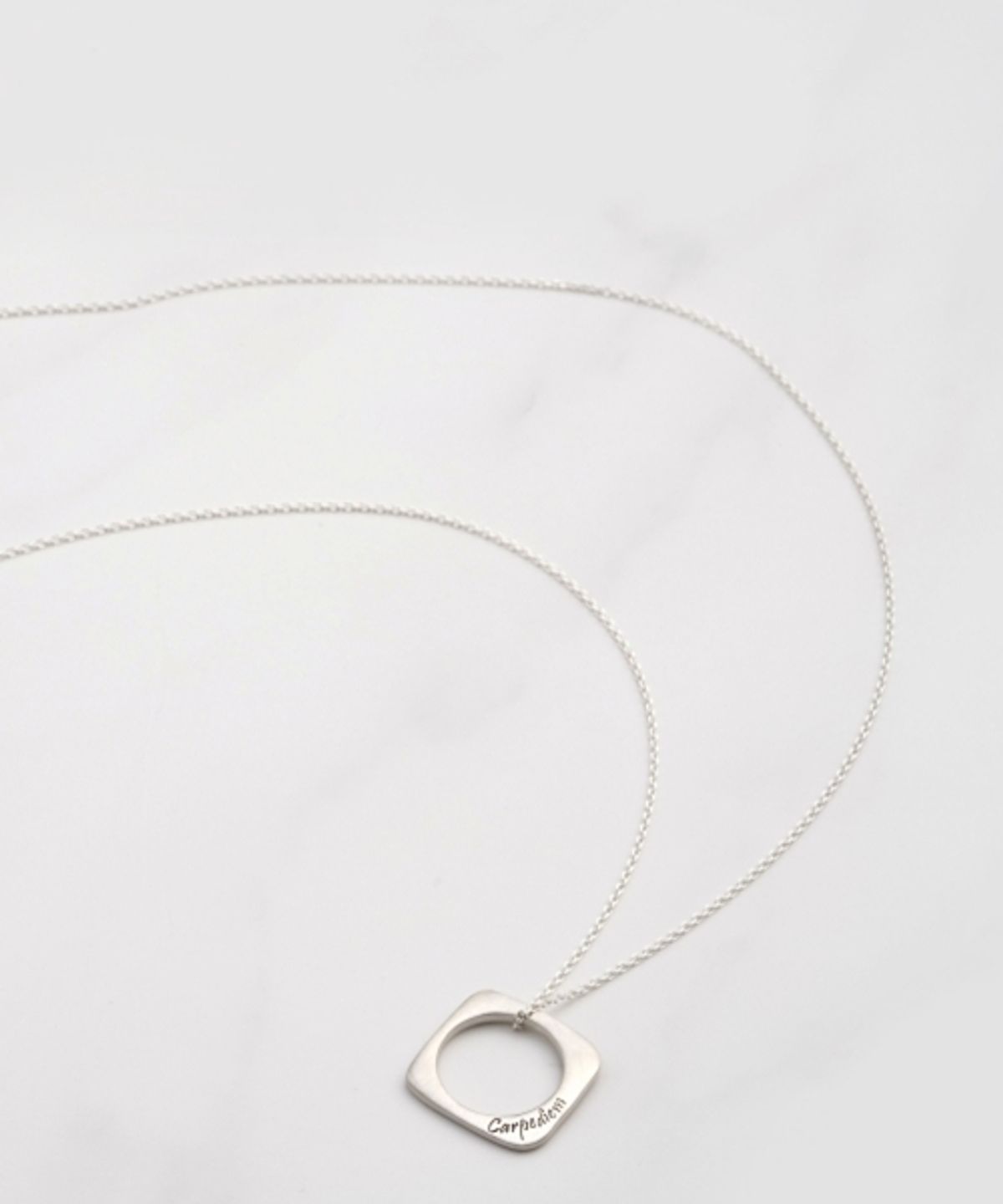 봉보(BONBEAU) Open square for me engrave silver Necklace 오픈 스퀘어 각인 실버 이니셜 목걸이
