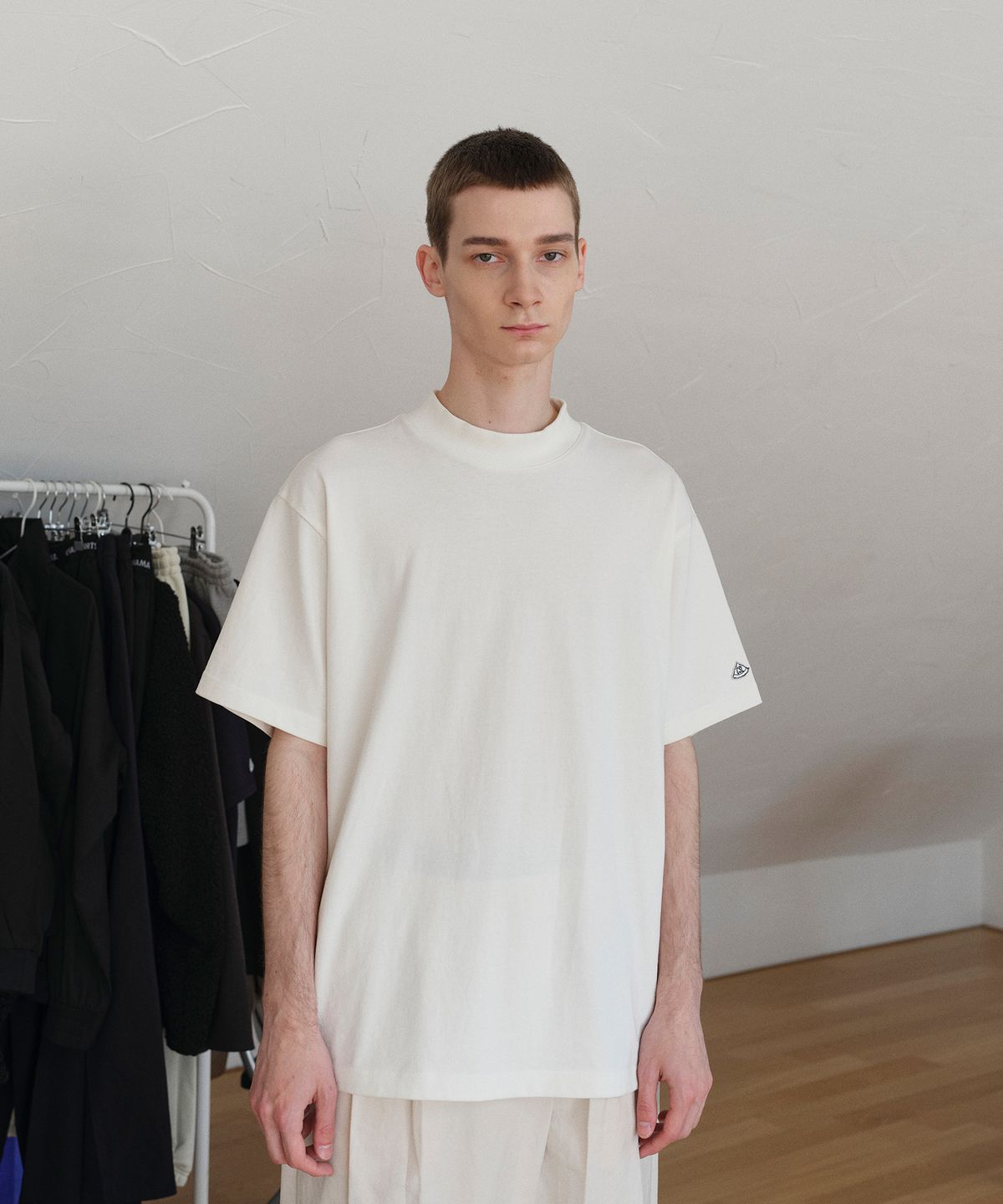 차마스포츠랩(CHAMASPORTSLAB) CSL  HALF NECK-WHITE