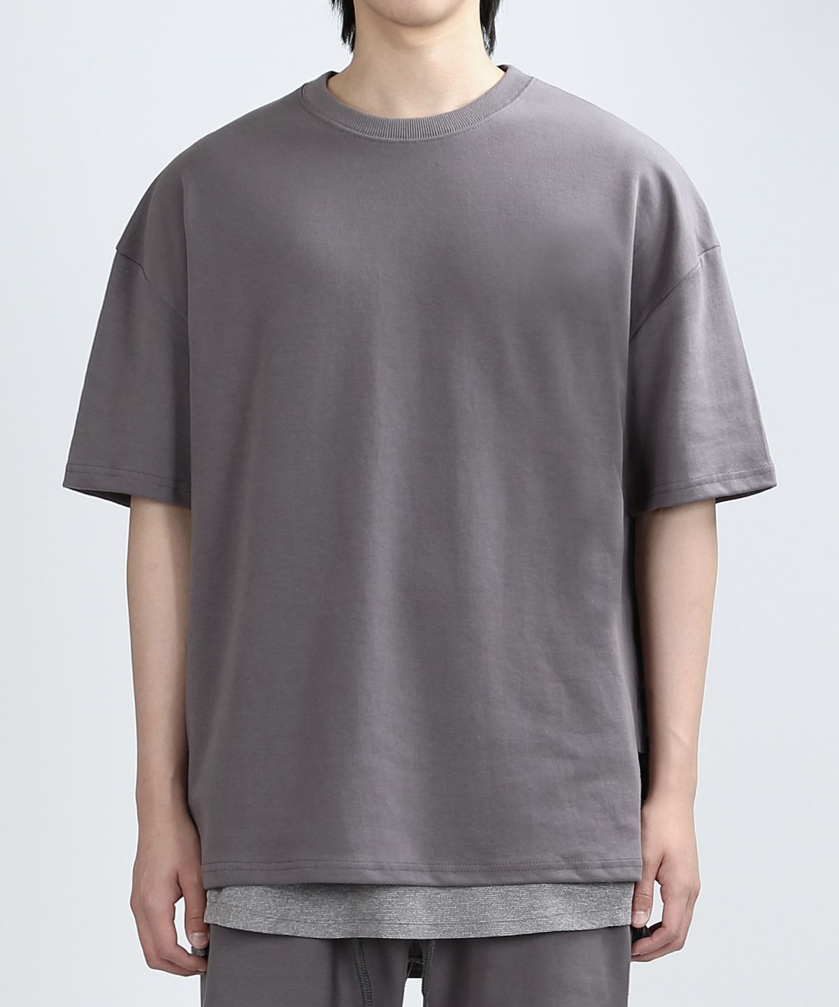 베리베인(VERYVAIN) ATHLETE HALF.SLEEVE (CHARCOAL)