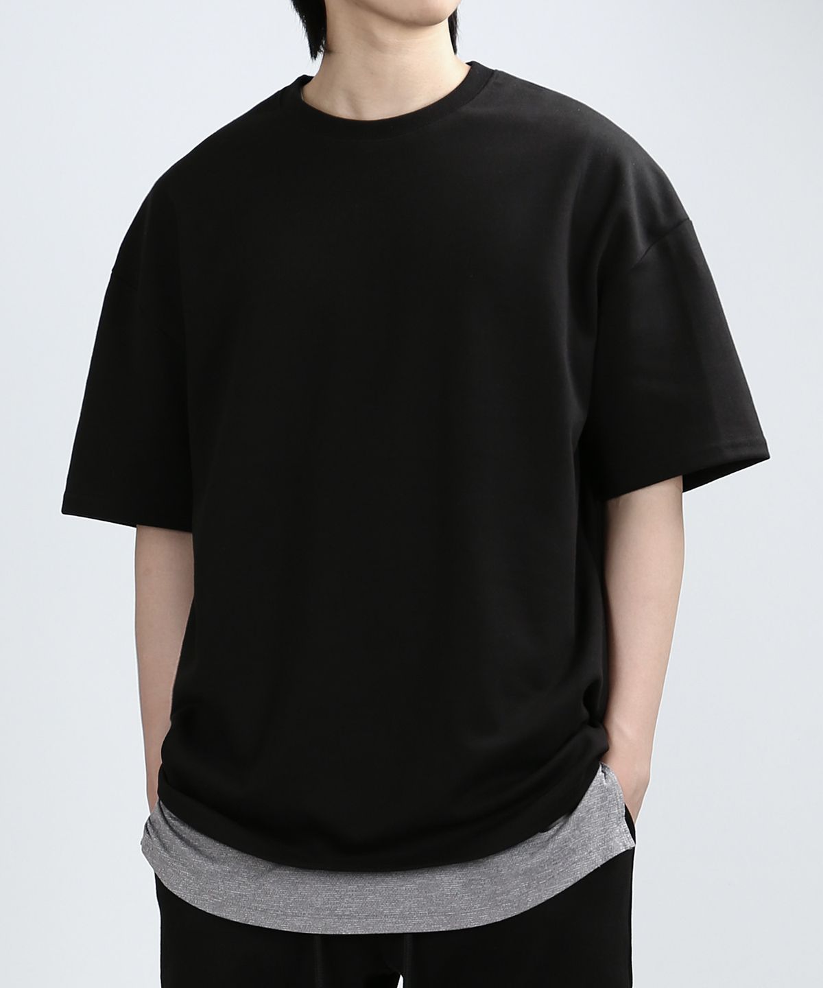 베리베인(VERYVAIN) ATHLETE HALF.SLEEVE (BLACK)