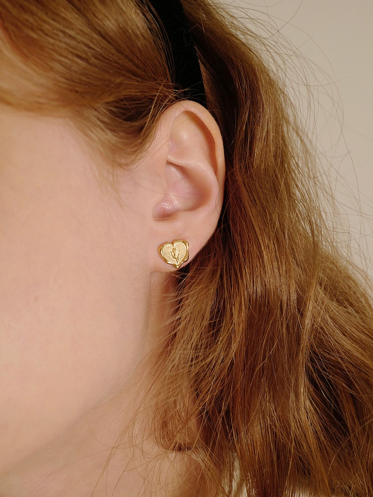 피오레(FIORE) melting heart tulip earring