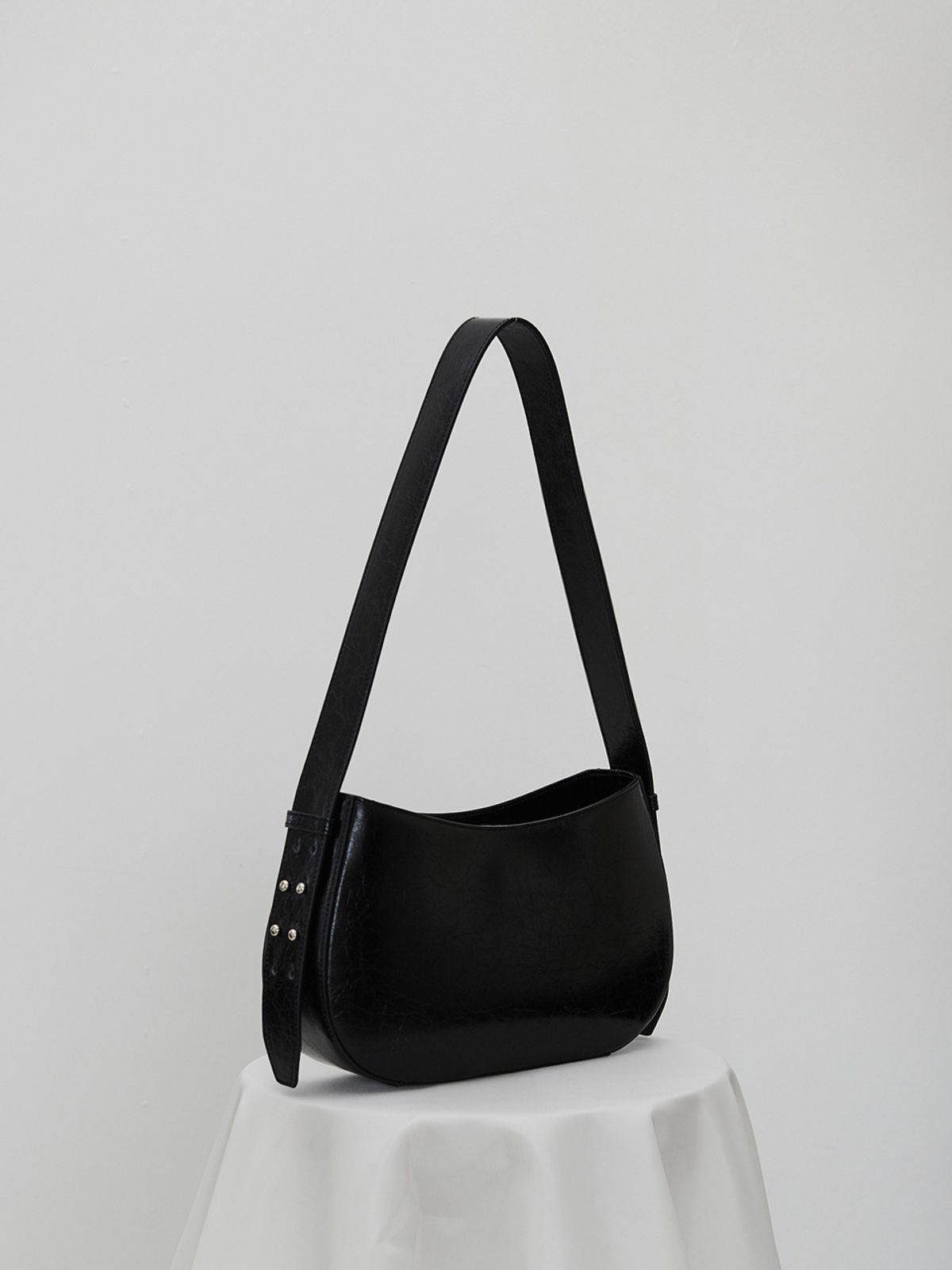 웨이웨이(WAYWAY) Roha Bag - black